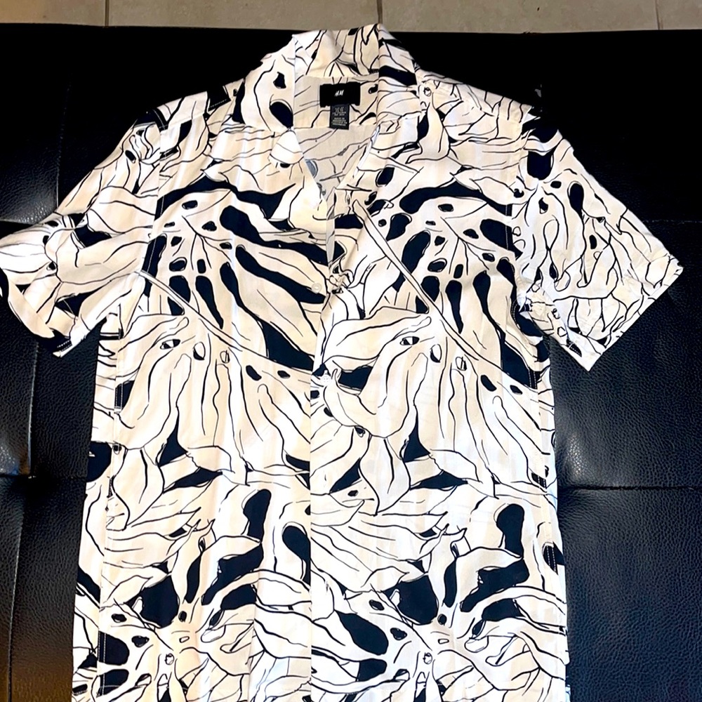 H&M White shirt